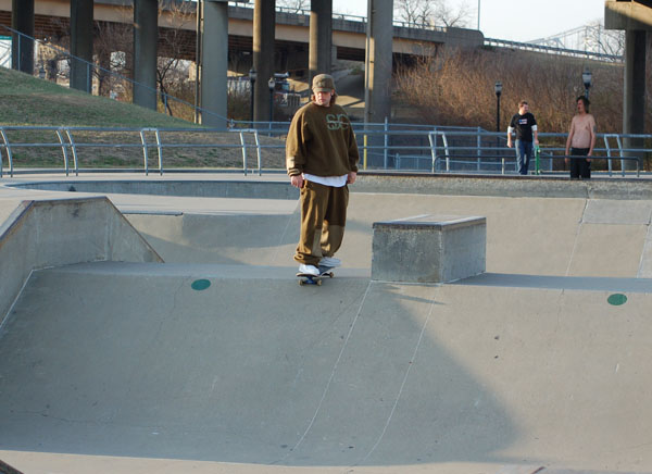 I saw this dude shredding the park, I was stunned on his get up.